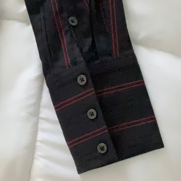 Express Women’s blouse, black with red stripes. Button down with button sleeves. - Picture 5 of 8